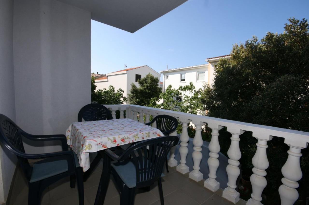Apartments With A Parking Space Mandre, Pag - 6405 Kolan Zewnętrze zdjęcie