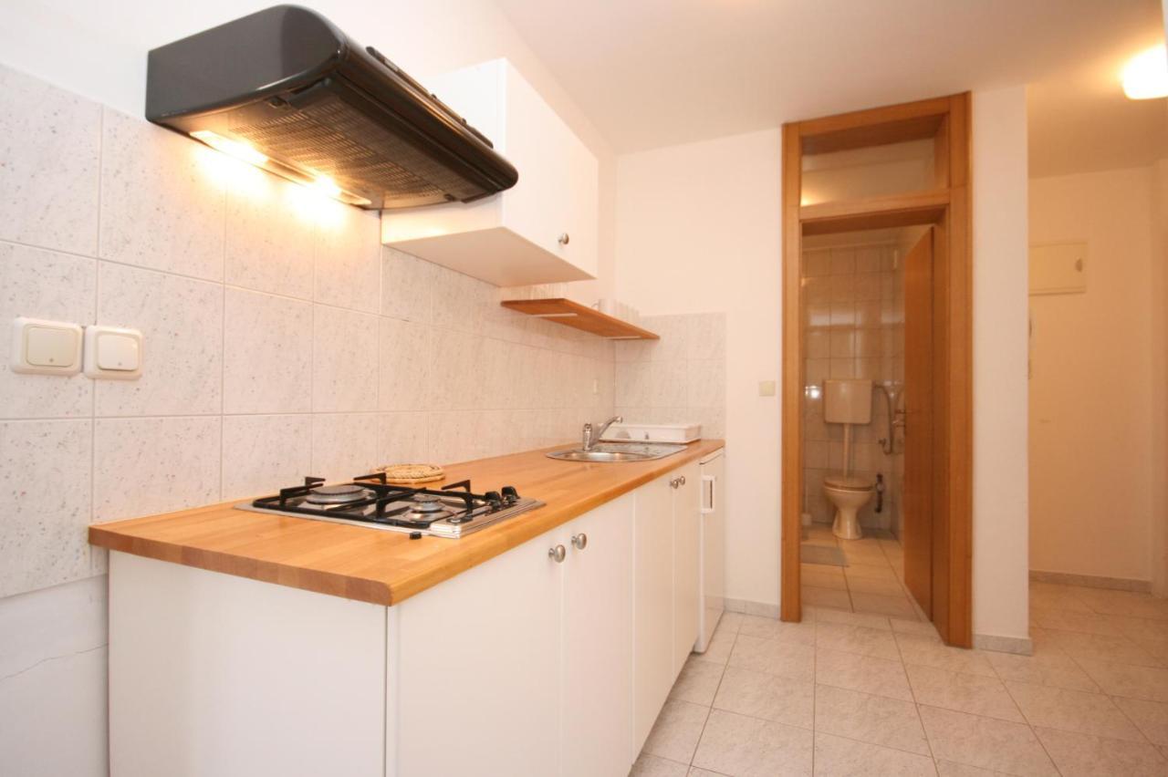 Apartments With A Parking Space Mandre, Pag - 6405 Kolan Zewnętrze zdjęcie